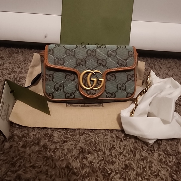 ‼️SOLD‼️🔥RARE🔥Gucci Crossbody Bag - Picture 2 of 14
